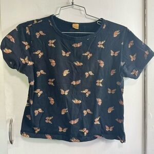 Butterfly Tee ~ Size L ~ Cropped Tee